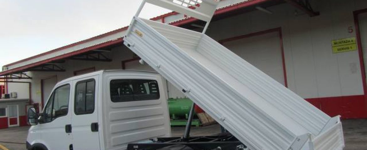 Isporuka trostranog kipera TK 35 na vozilu IVECO DAILY 50C13D