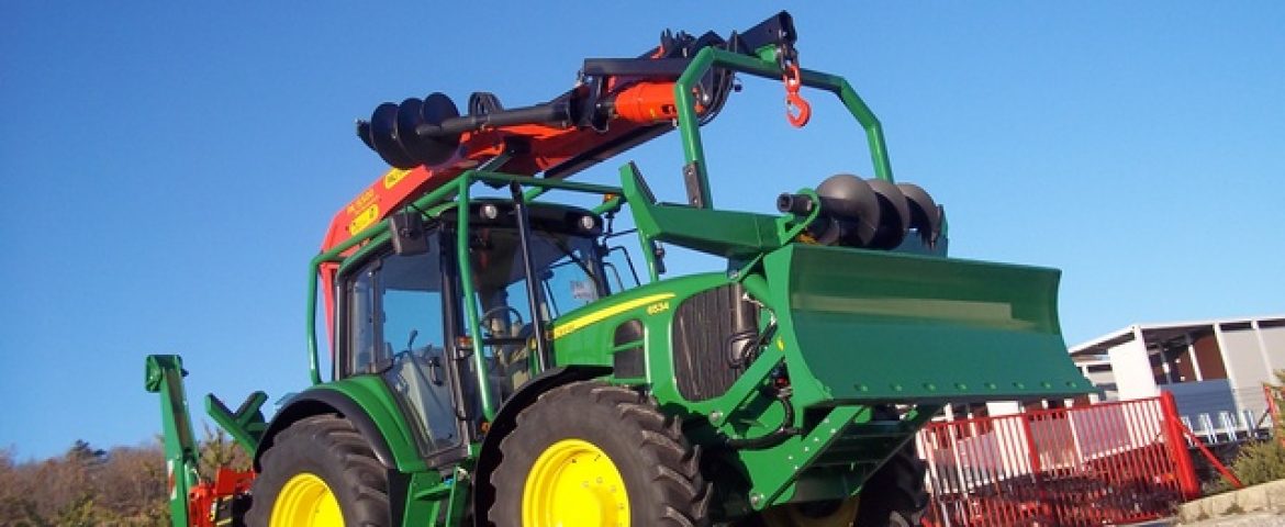 Dizalica PK 15500 na traktoru John Deere za Elektro Doboj