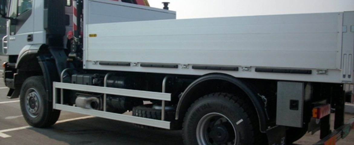 Iveco Trakker sa Palfinger dizalicom PK18500 za Elektro Bijeljina
