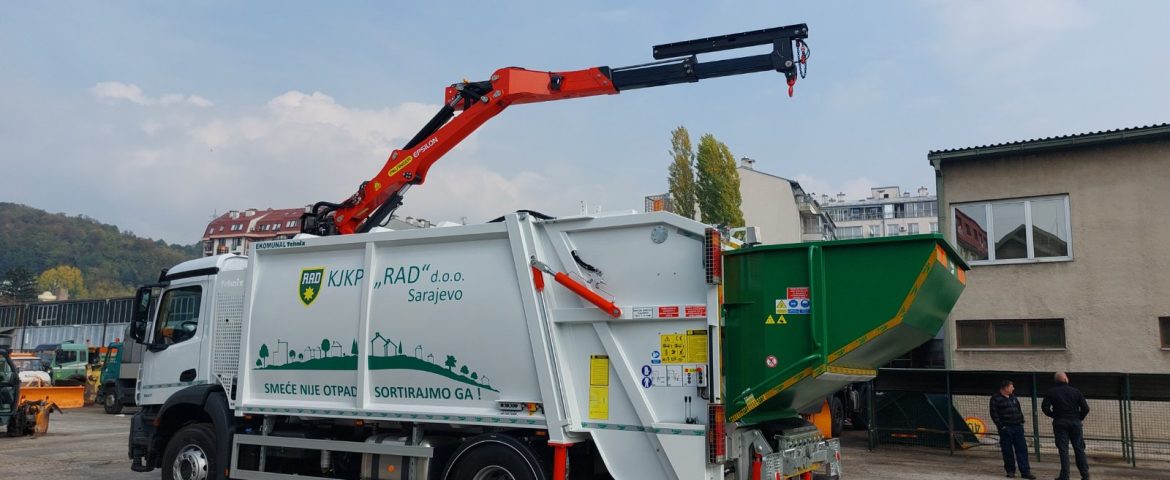 Specijalno komunalno vozilo s Palfinger Epsilon dizalicom za KJKP “Rad” Sarajevo