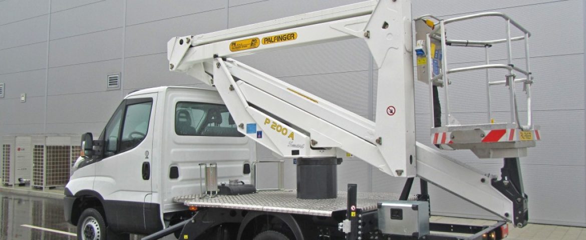 Elektro Doboj opremljen radnom platformom Palfinger P200A
